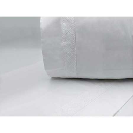 Conjunto de Lençóis Bordados 100% Algodão Percale Bennet | Folhas de hospitalidade