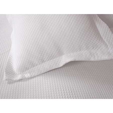 Colcha Piqué Sonia | Colcha cama especial hostelería | Revitex 2