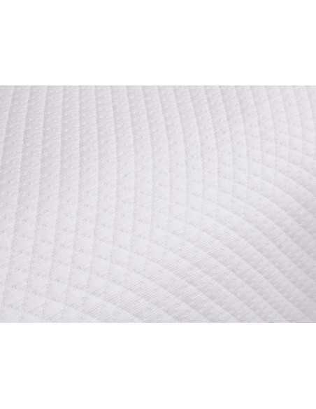 Colcha Sônia Piqué | Colcha de cama especial para hospitalidade | Revi