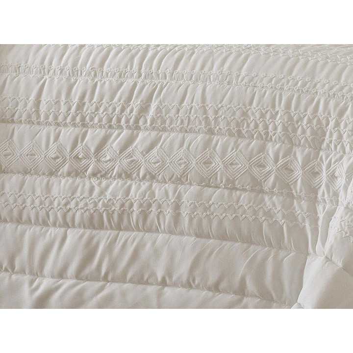 Edredón bouti Sophie Beige | Edredón invierno ligero