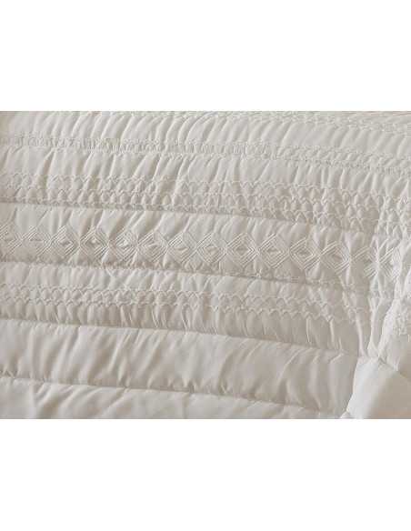 Edredón bouti Sophie Beige | Edredón invierno ligero