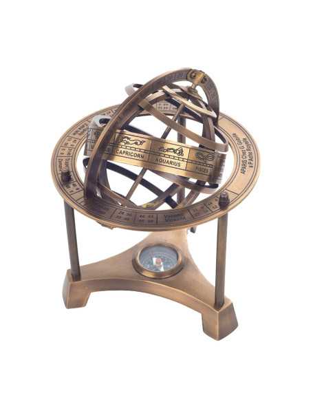 Esfera armillary con brújula