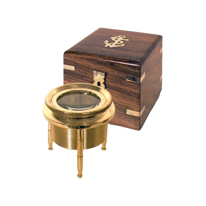 Lupa con caja