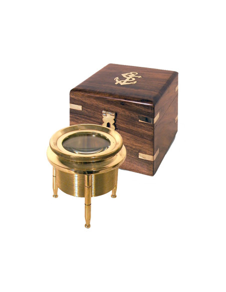 Lupa con caja